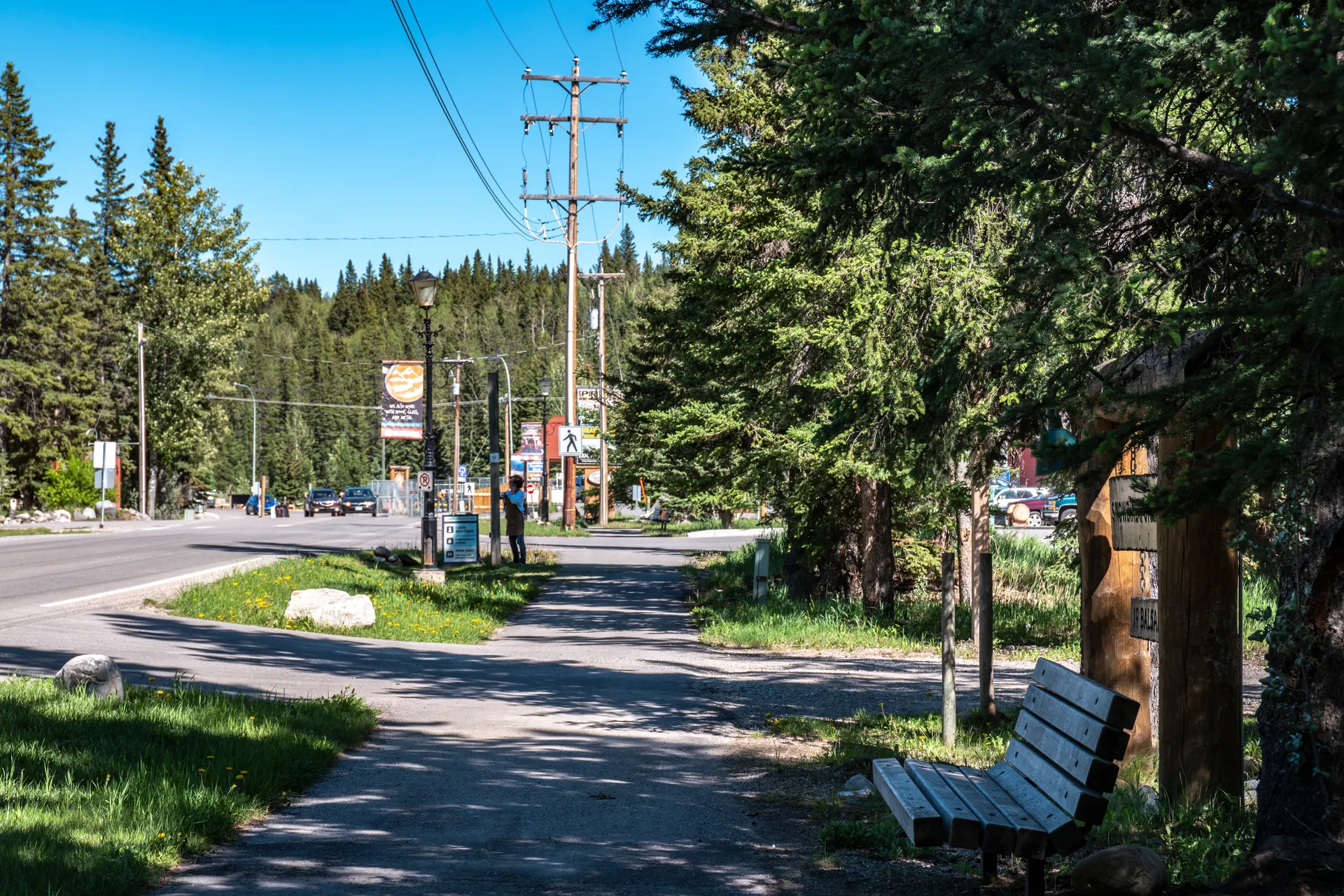 Tree-lined commercial street in Bragg Creek Alberta